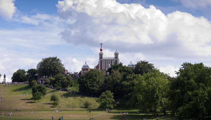 Michelle and Gareths Wedding Photographs at the Queens House in Greenwich