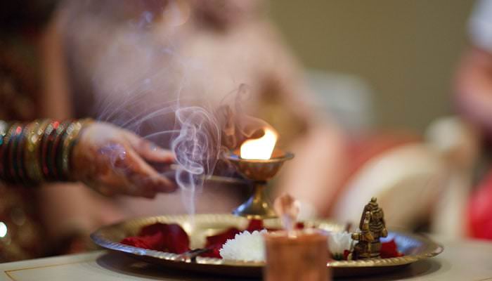 Gema and Surajit Hindu Wedding   Photographs at Bhaktivedanta Manor and Hendon Hall