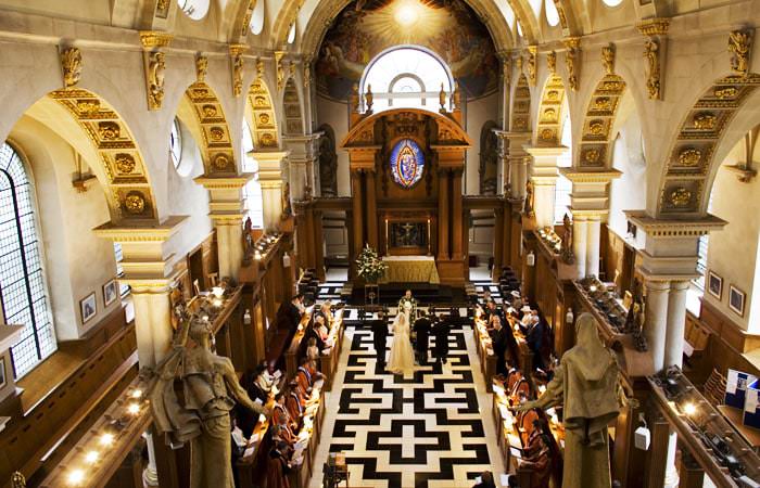 Wedding Photographed at St Brides Church and The Lansdowne Club in London for Caroline and David