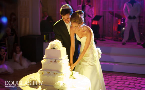 Cake cutting at the Mandarin oriental in London