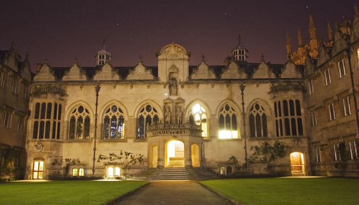 Emma and Mark's Wedding Photographed at Oriel College, Oxford 13