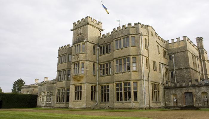 Wedding Photographer Rousham House & St John Church, Banbury 1