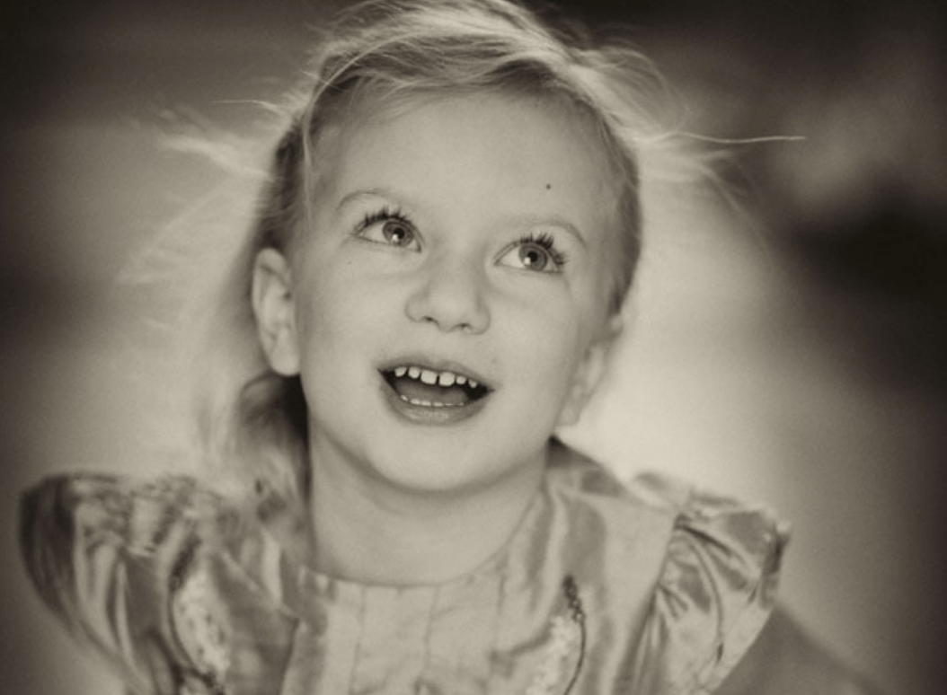 children photographed at home in Oxford