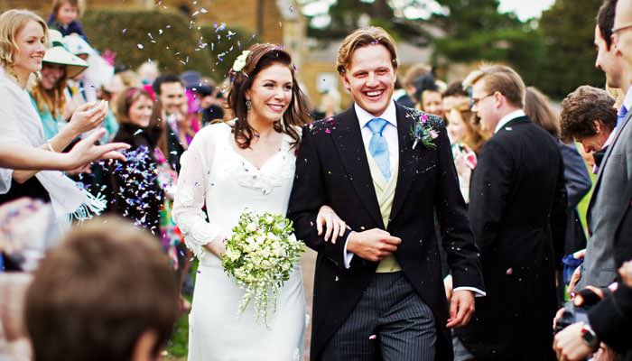 Wedding Photographs from Ellie and Sam's wedding at Upper Wardington, Banbury, Oxfordshire 5