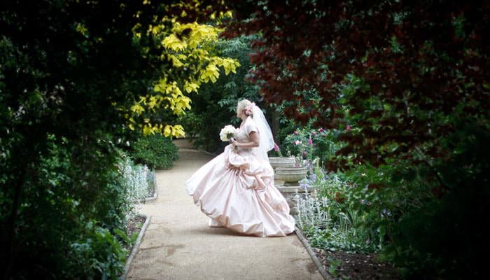 Wedding Photograph - Bride at Hurlingham Club, Fulham, London