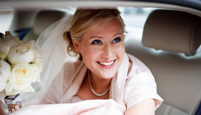 Wedding Photograph - Bride in Car at Hurlingham Club, Fulham, London Wedding Photograph - Bride in Car at Hurlingham Club, Fulham, London