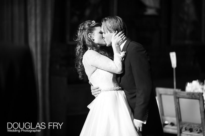 Wedding Photographer Lincolns Inn London - kissing