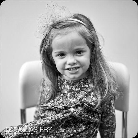 Little girl photographed during family photo shoot in Oxford