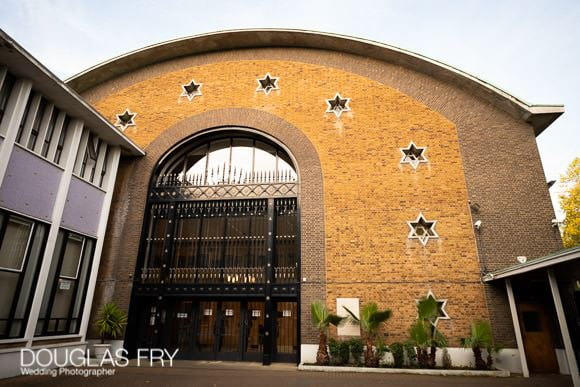 Photograph of exterior of St John's Wood Synagogue