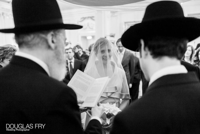 Wedding photographer at Mandarin Oriental - ceremony