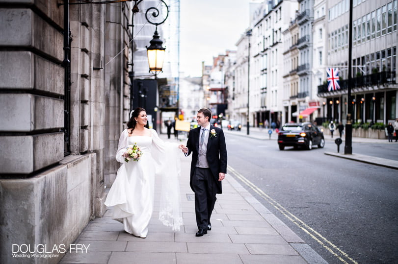 Wedding photographer at RAC in London - Mayfair - Royal Automobile Club