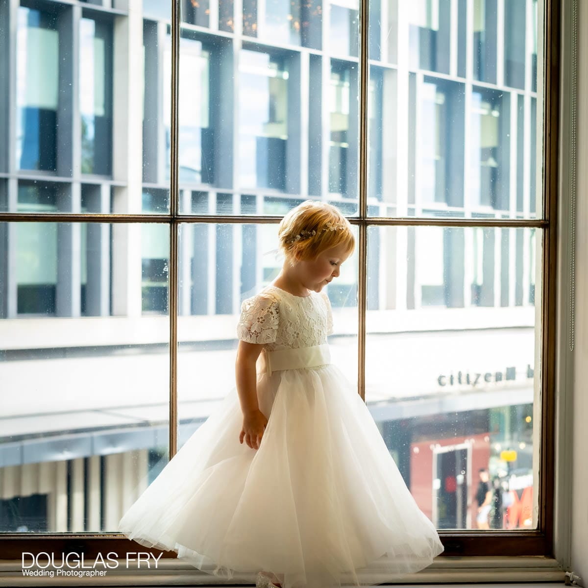 Bridesmaid photographed at Trinity House in London